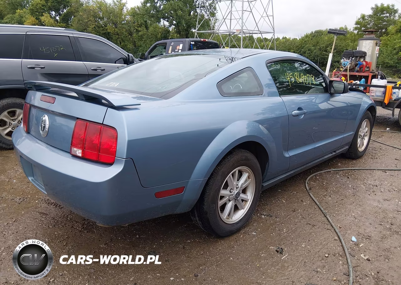 2007 Ford Mustang V6 Deluxe-V6 Premium VIN:1ZVFT80N075369141 - 4