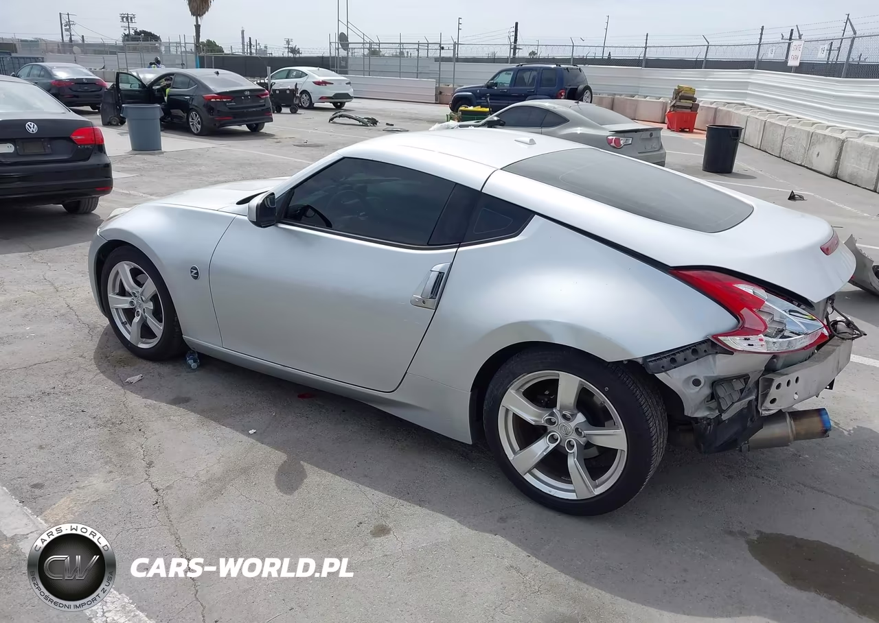 2011 Nissan 370Z Touring VIN:JN1AZ4EH5BM550146 - 3