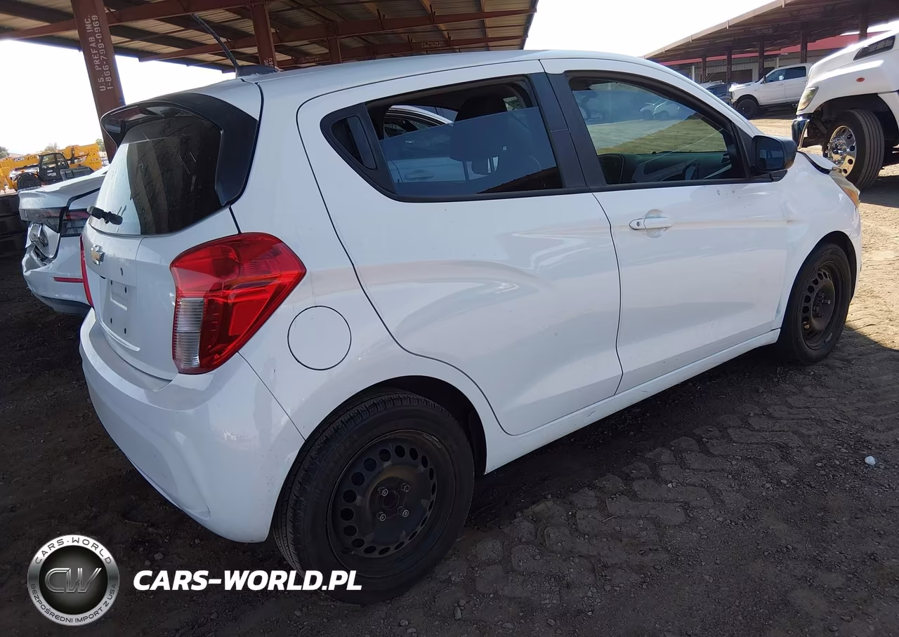2017 Chevrolet Spark Ls Cvt VIN:KL8CB6SA2HC701173 - 4
