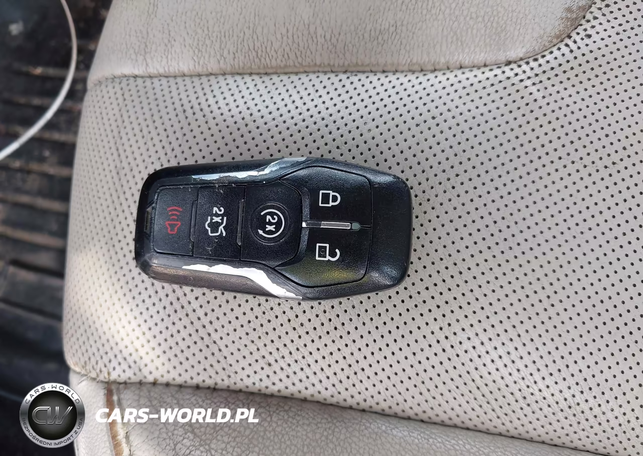 2014 Ford Fusion Titanium VIN:3FA6P0D99ER219728 - 11