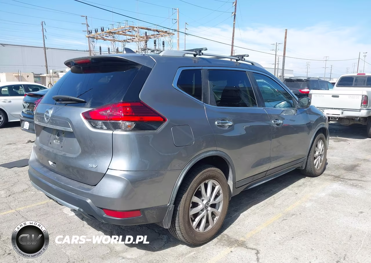 2017 Nissan Rogue Sv VIN:KNMAT2MT8HP607827 - 4
