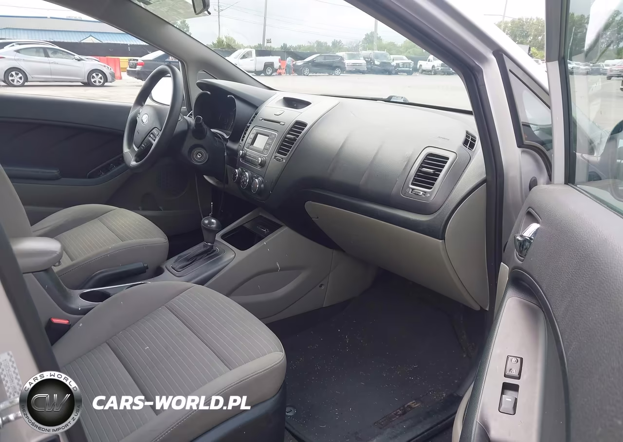 2015 Kia Forte Lx VIN:KNAFX4A68F5430514 - 5