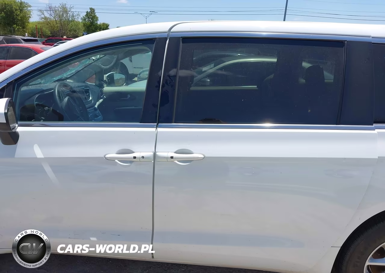 2022 Chrysler Voyager Lx VIN:2C4RC1CG6NR102770 - 14