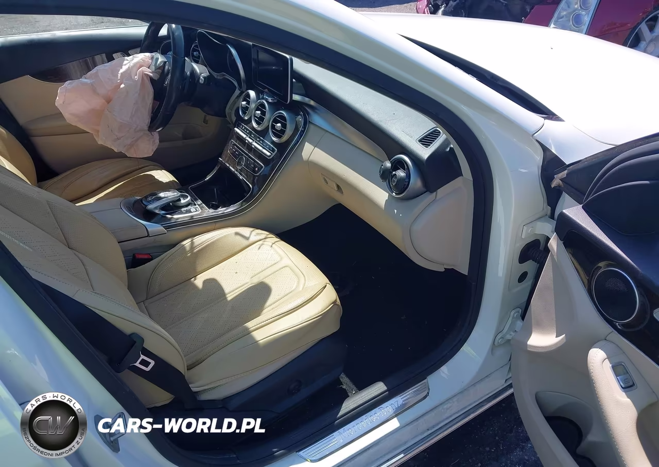 2016 Mercedes-Benz C 300 VIN:55SWF4JB5GU174463 - 5