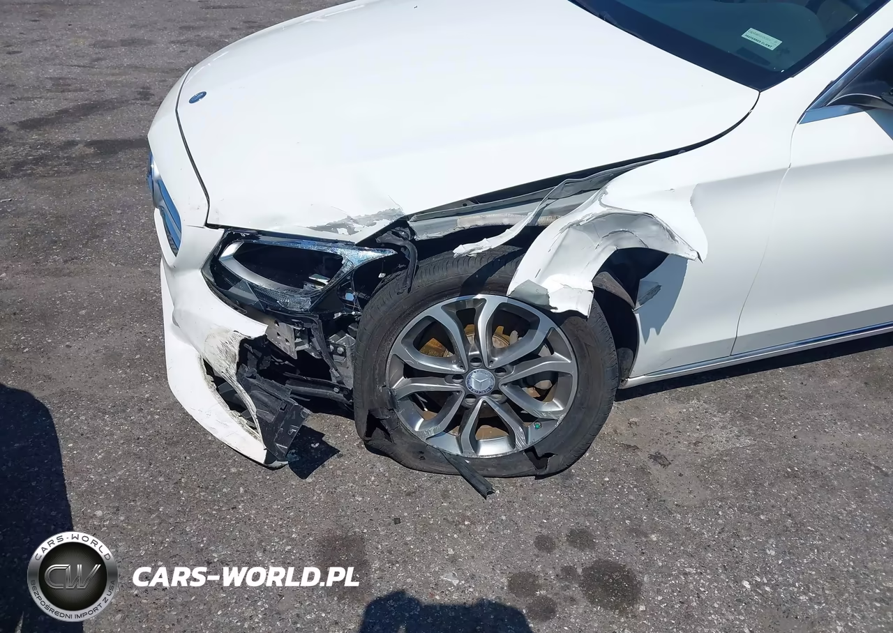 2016 Mercedes-Benz C 300 VIN:55SWF4JB5GU174463 - 6