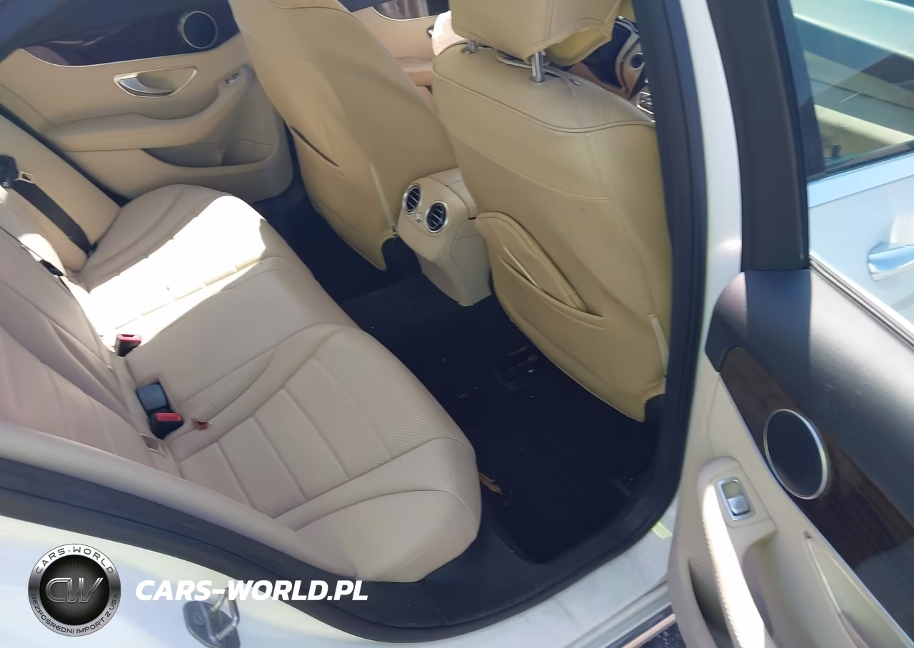 2016 Mercedes-Benz C 300 VIN:55SWF4JB5GU174463 - 8