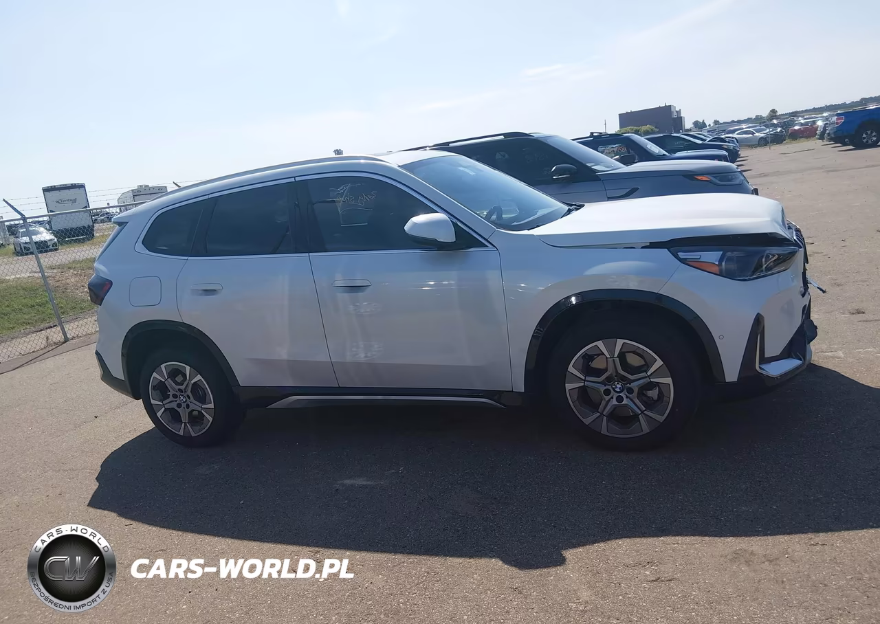 2026 BMW X1 xDrive28I VIN:WBX73EF00T5695391 - 13