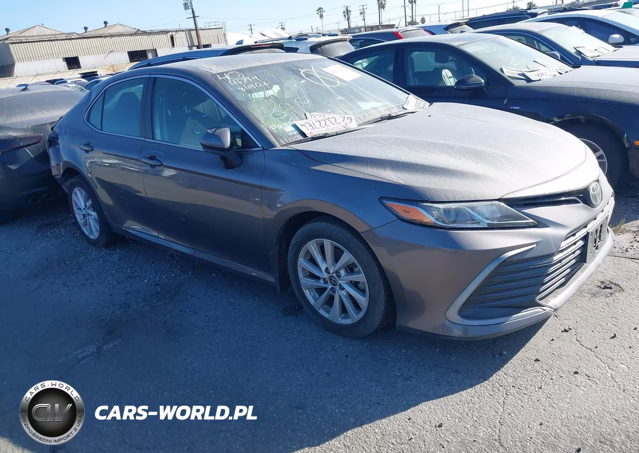 2024 Toyota Camry Le