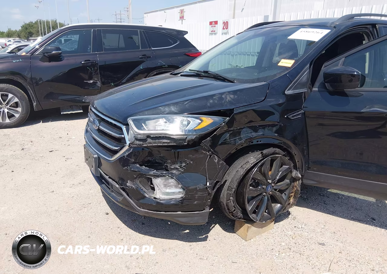 2017 Ford Escape Se VIN:1FMCU0G90HUB88654 - 6