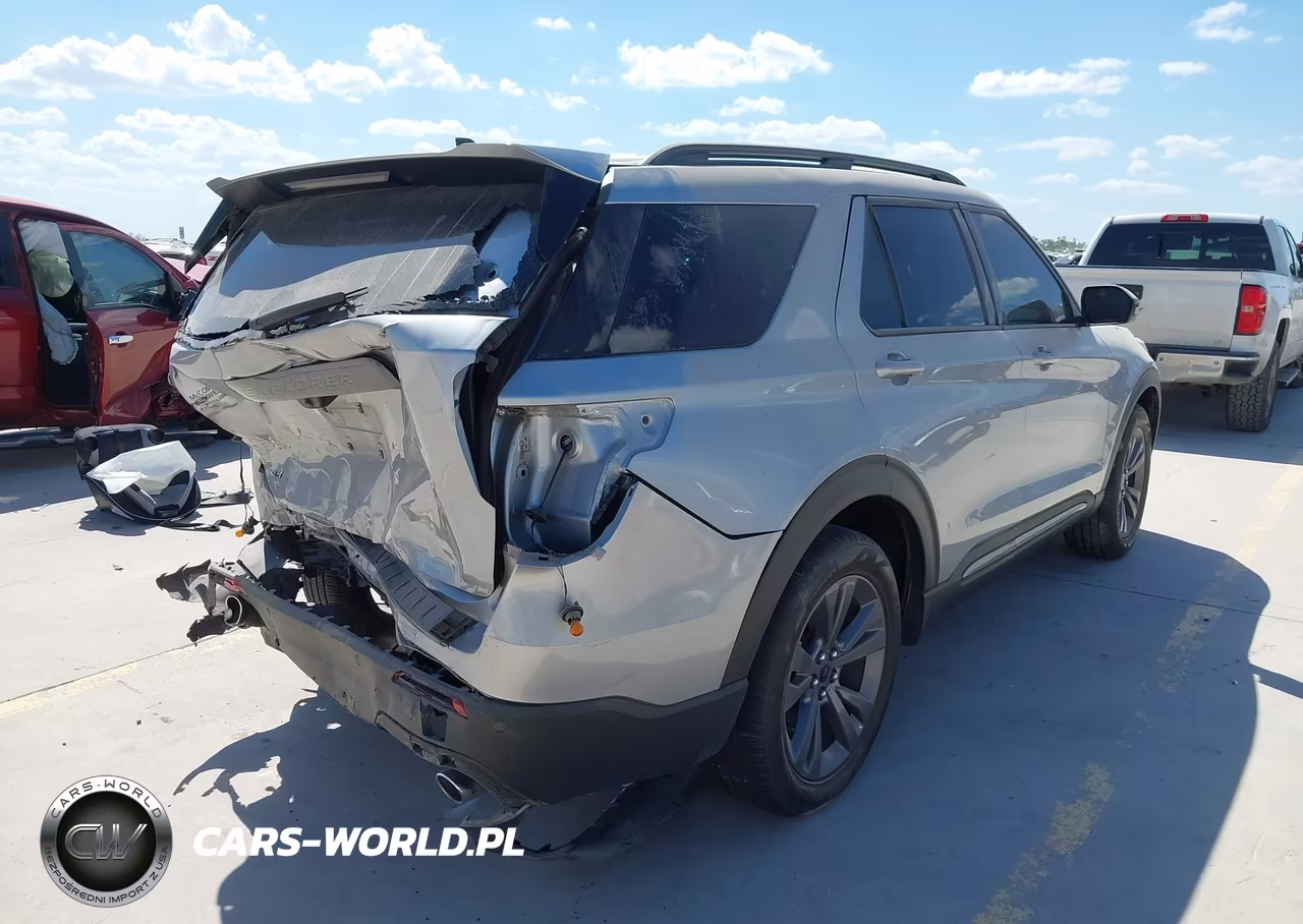 2023 Ford Explorer Xlt VIN:1FMSK7DH3PGB07326 - 4