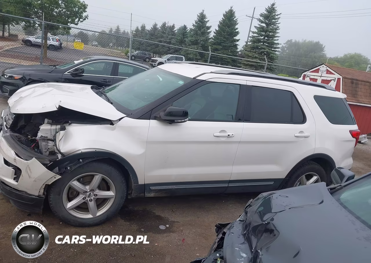 2018 Ford Explorer Xlt VIN:1FM5K7DH8JGA41151 - 14