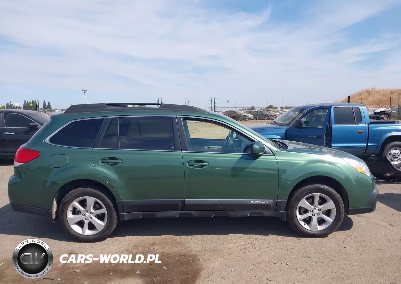 2014 Subaru Outback 2.5I Premium VIN:4S4BRBCC8E3205860 - 13