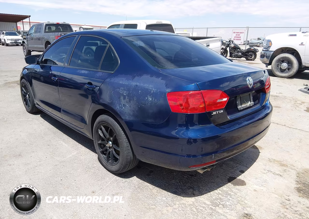 2014 Volkswagen Jetta 2.0L S VIN:3VW2K7AJ5EM380523 - 3