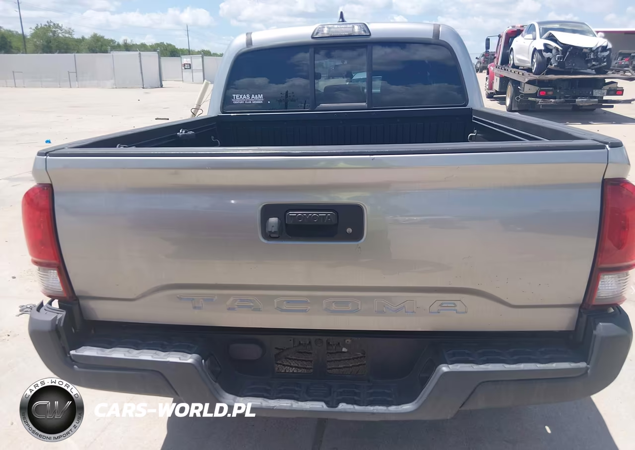 2018 Toyota Tacoma Sr VIN:5TFAX5GN5JX123347 - 16