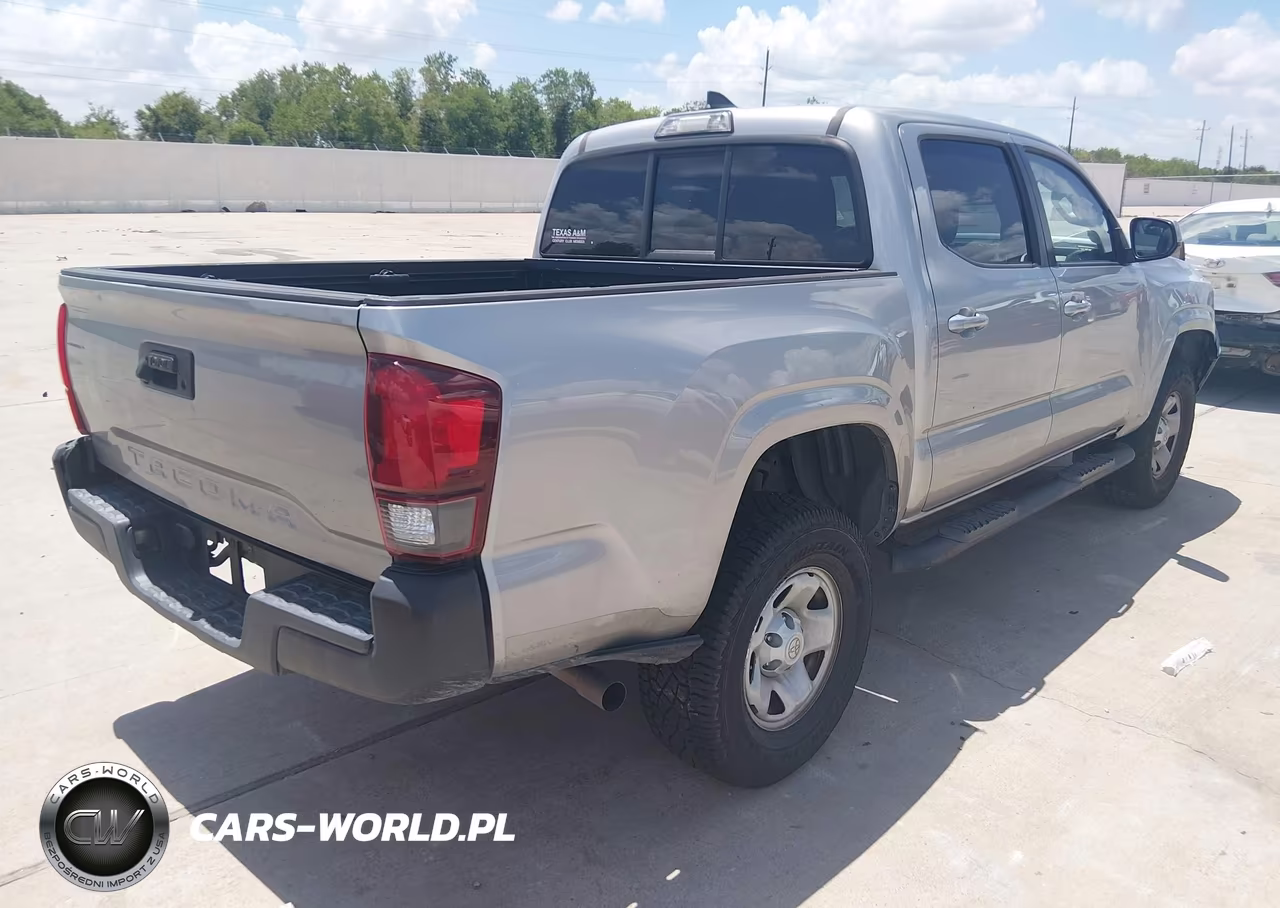 2018 Toyota Tacoma Sr VIN:5TFAX5GN5JX123347 - 4