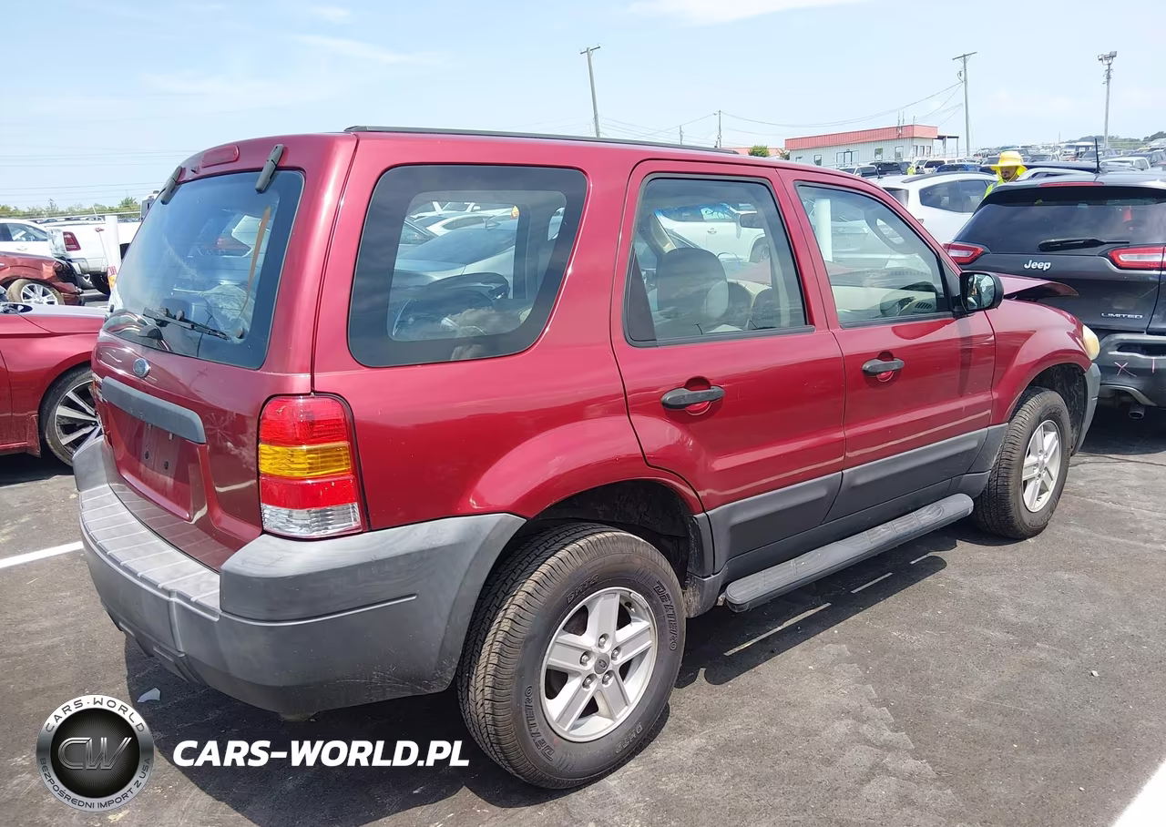 2005 Ford Escape Xls VIN:1FMYU02Z55KA01610 - 4