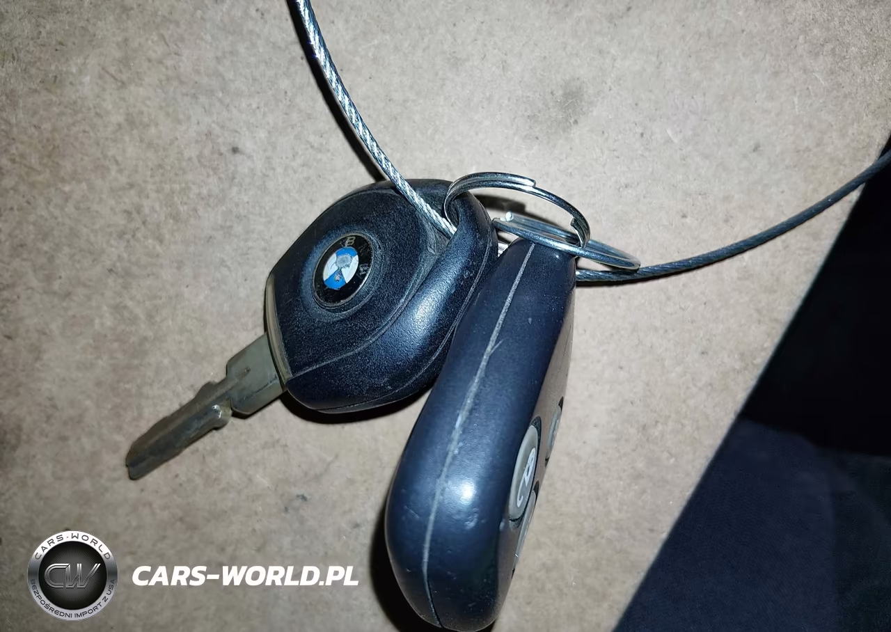 1997 BMW Z3 2.8L Roadster VIN:4USCJ3329VLC01293 - 11