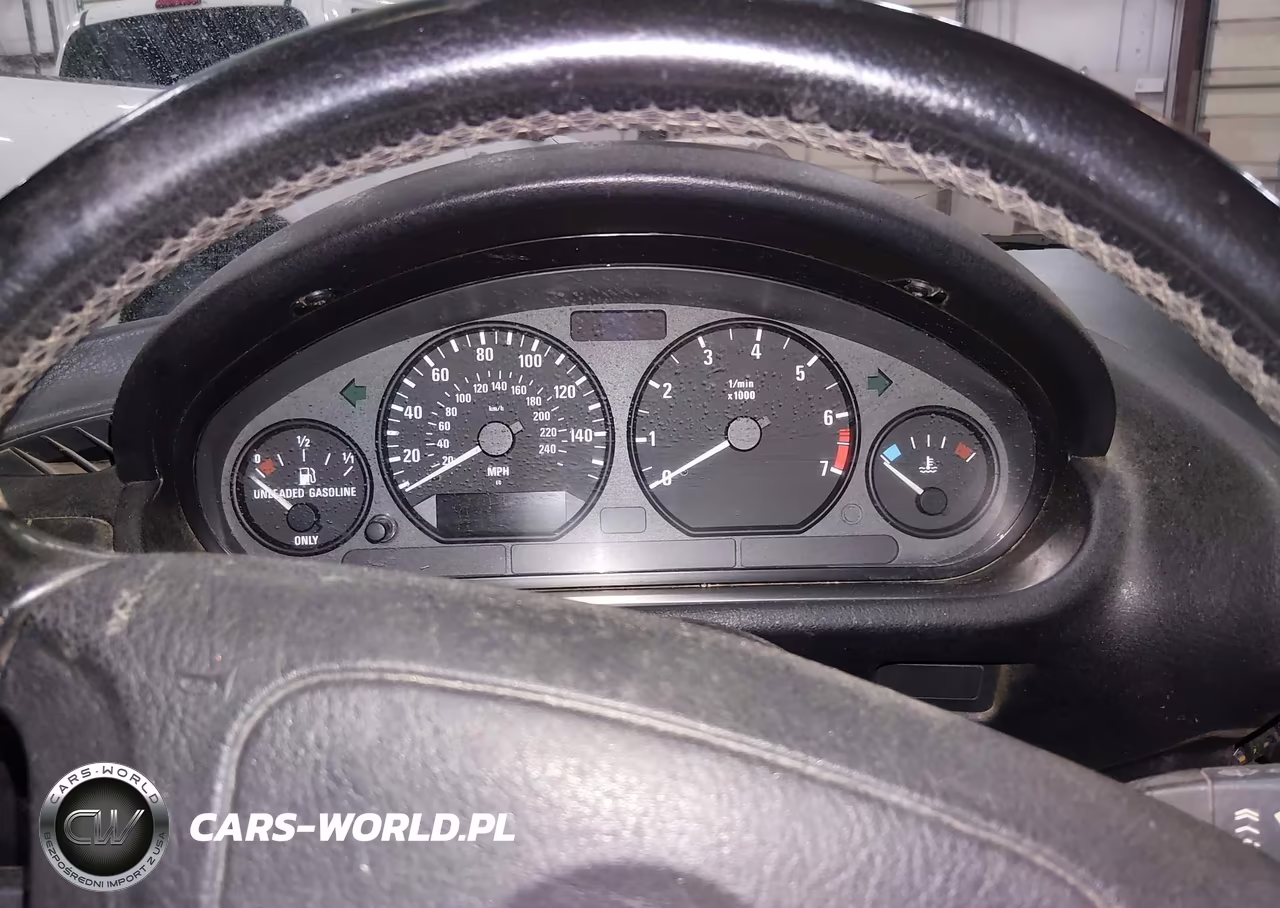 1997 BMW Z3 2.8L Roadster VIN:4USCJ3329VLC01293 - 7