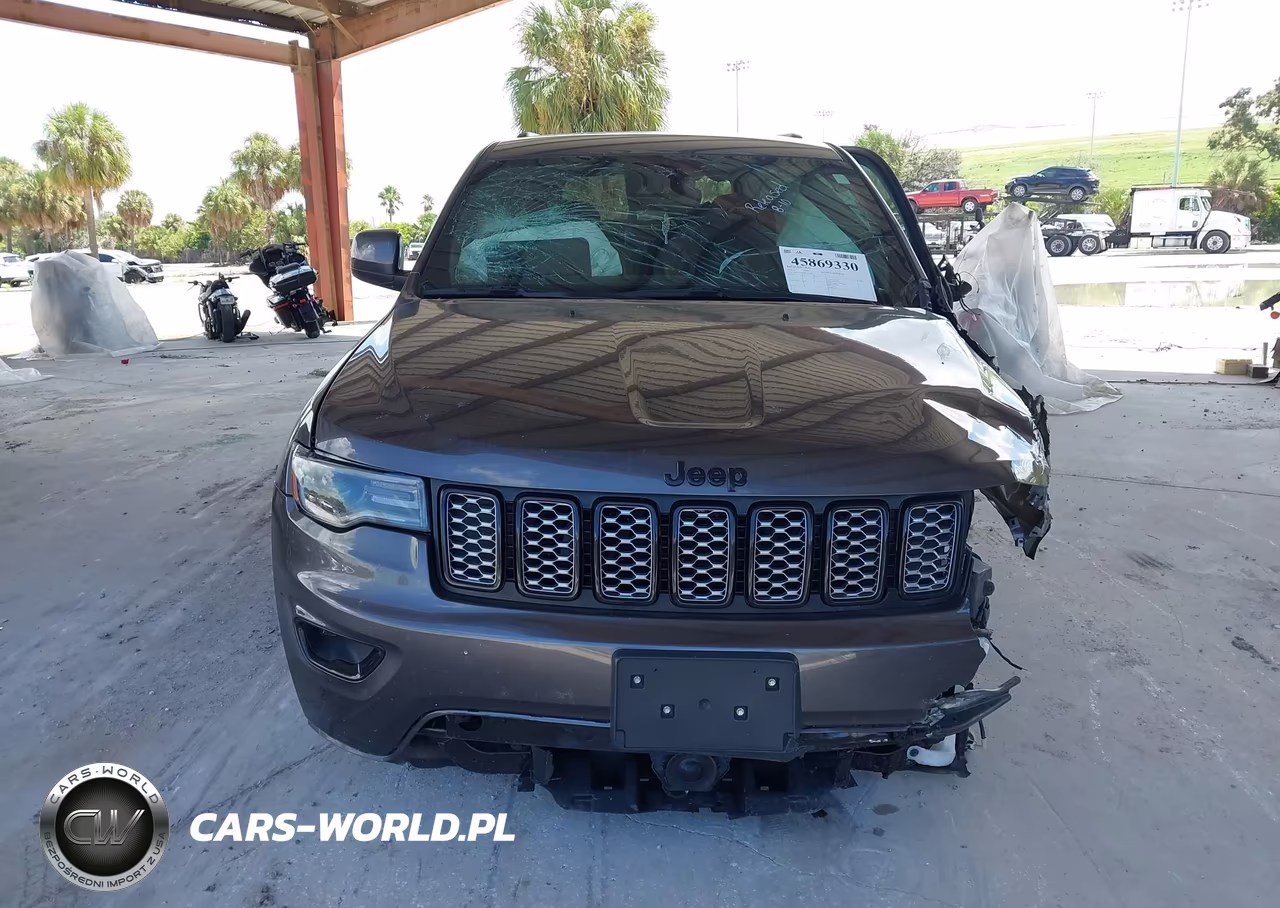 2021 Jeep Grand Cherokee Laredo X 4X4 VIN:1C4RJFAG0MC515958 - 13