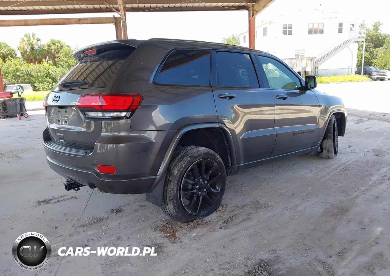 2021 Jeep Grand Cherokee Laredo X 4X4 VIN:1C4RJFAG0MC515958 - 4