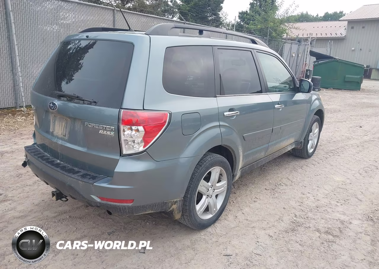 2010 Subaru Forester 2.5X Premium VIN:JF2SH6CC9AH804649 - 4