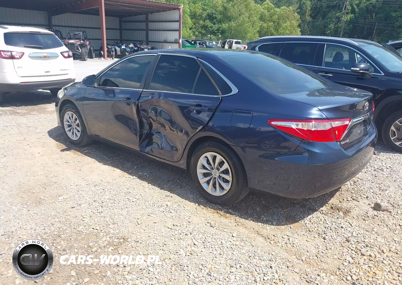 2016 Toyota Camry Le VIN:4T4BF1FKXGR517185 - 3