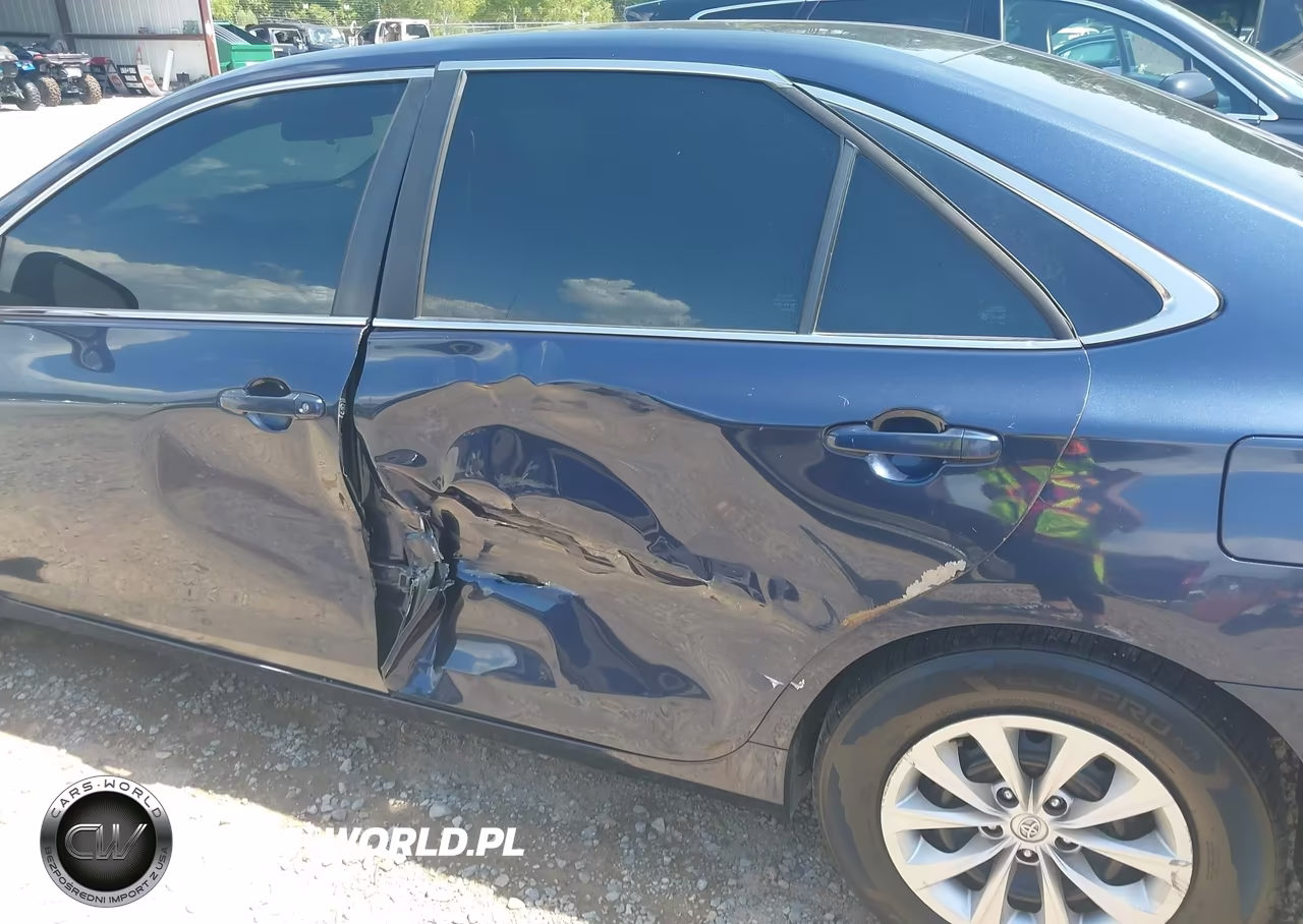 2016 Toyota Camry Le VIN:4T4BF1FKXGR517185 - 6
