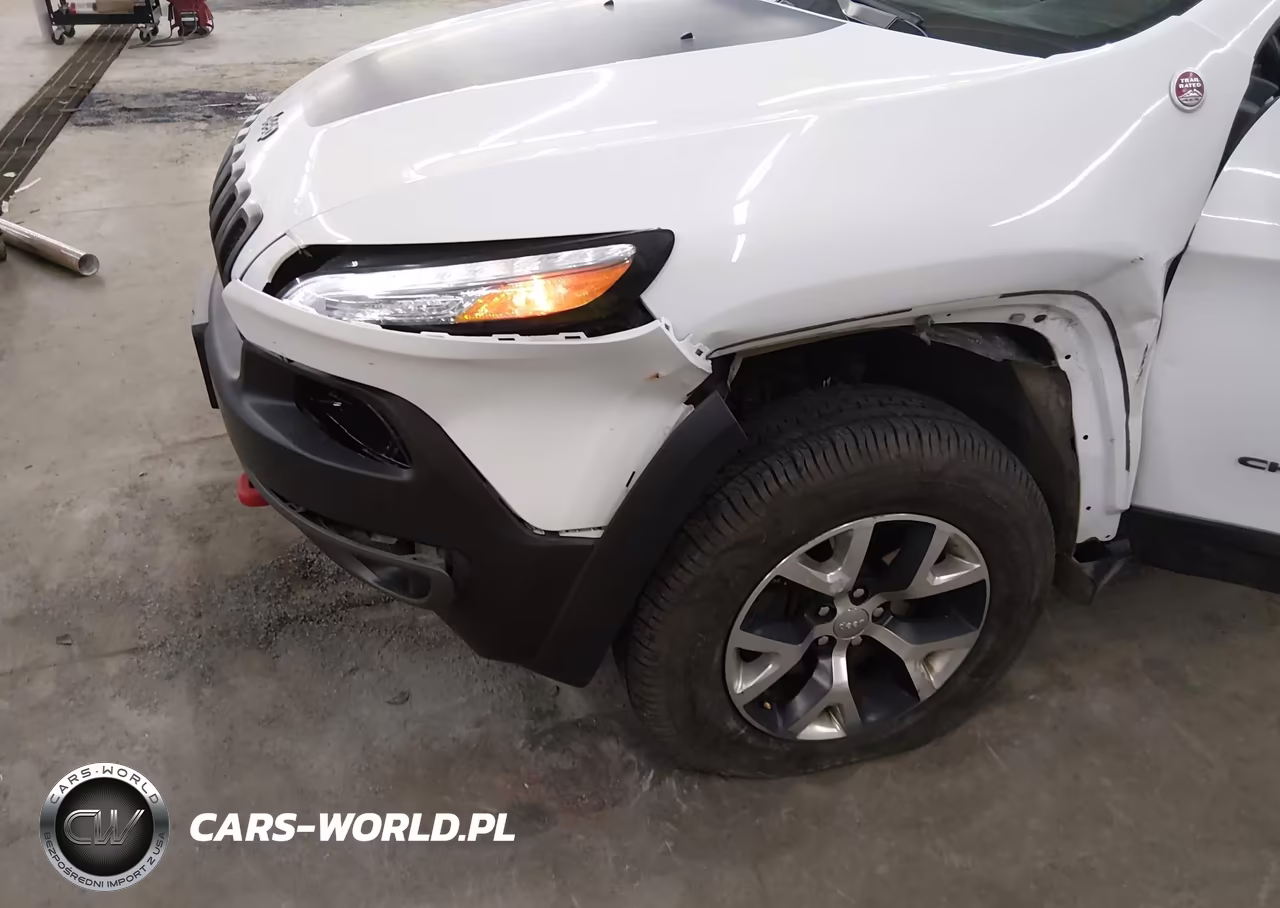 2015 Jeep Cherokee Trailhawk VIN:1C4PJMBS9FW786971 - 6