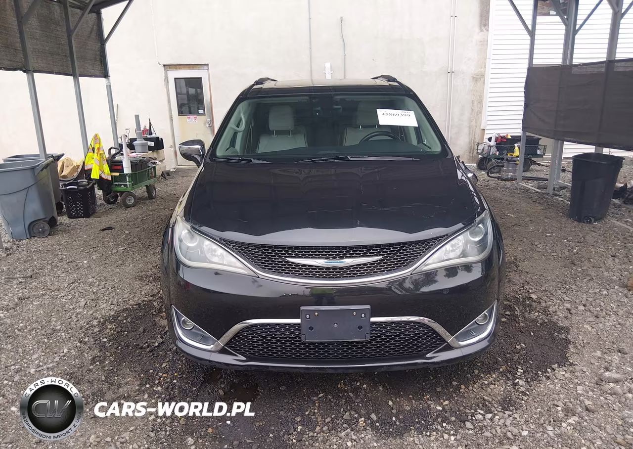 2017 Chrysler Pacifica Limited VIN:2C4RC1GGXHR527956 - 12