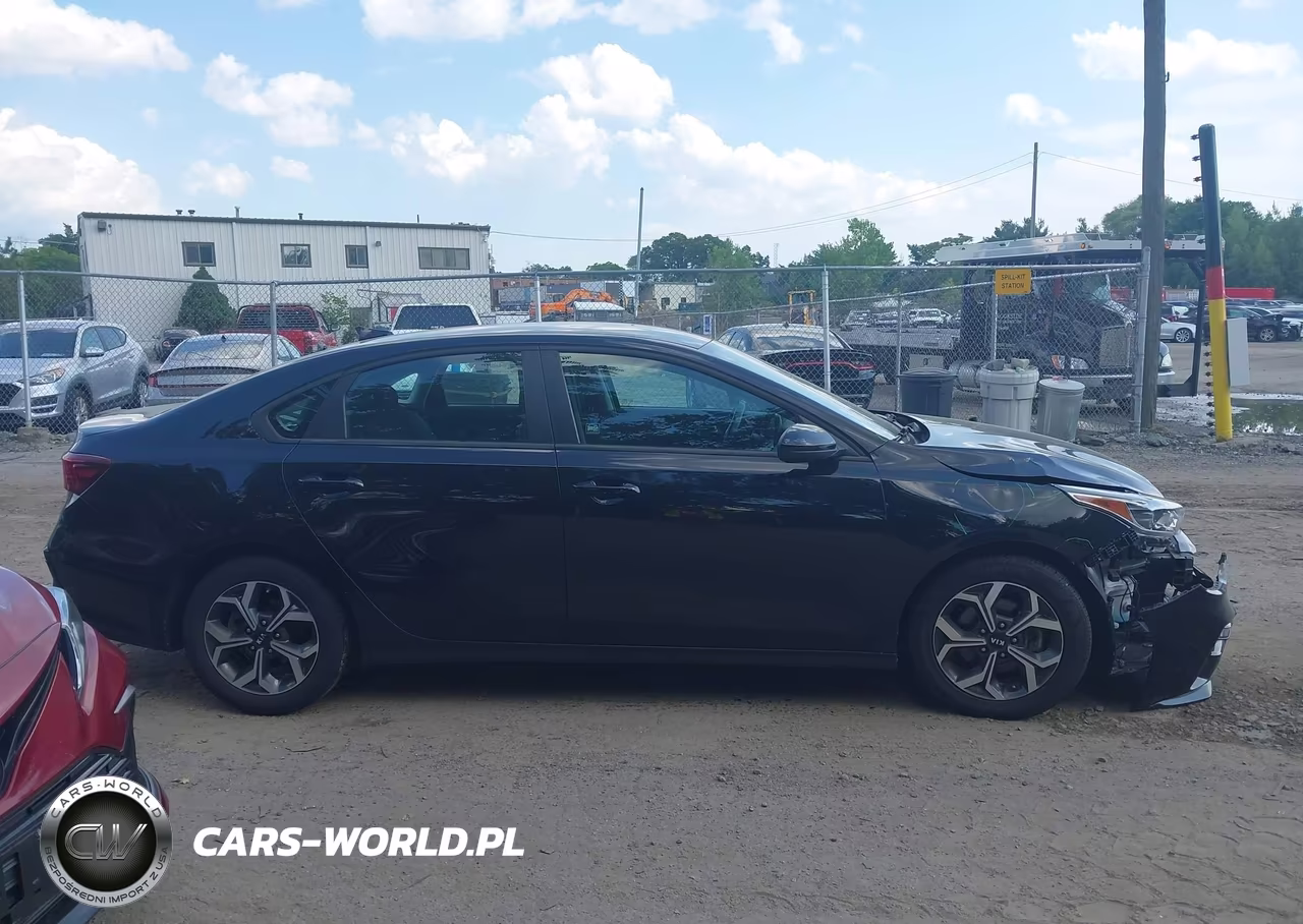 2021 Kia Forte Lxs VIN:3KPF24AD2ME284970 - 13