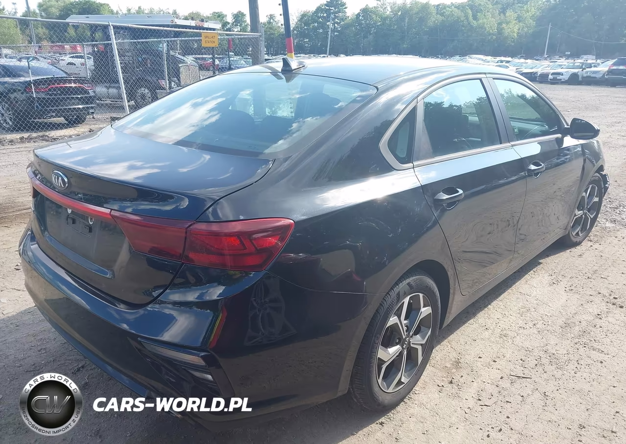2021 Kia Forte Lxs VIN:3KPF24AD2ME284970 - 4