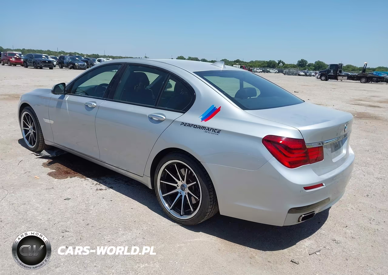 2013 BMW 740I VIN:WBAYA6C57DD143789 - 3