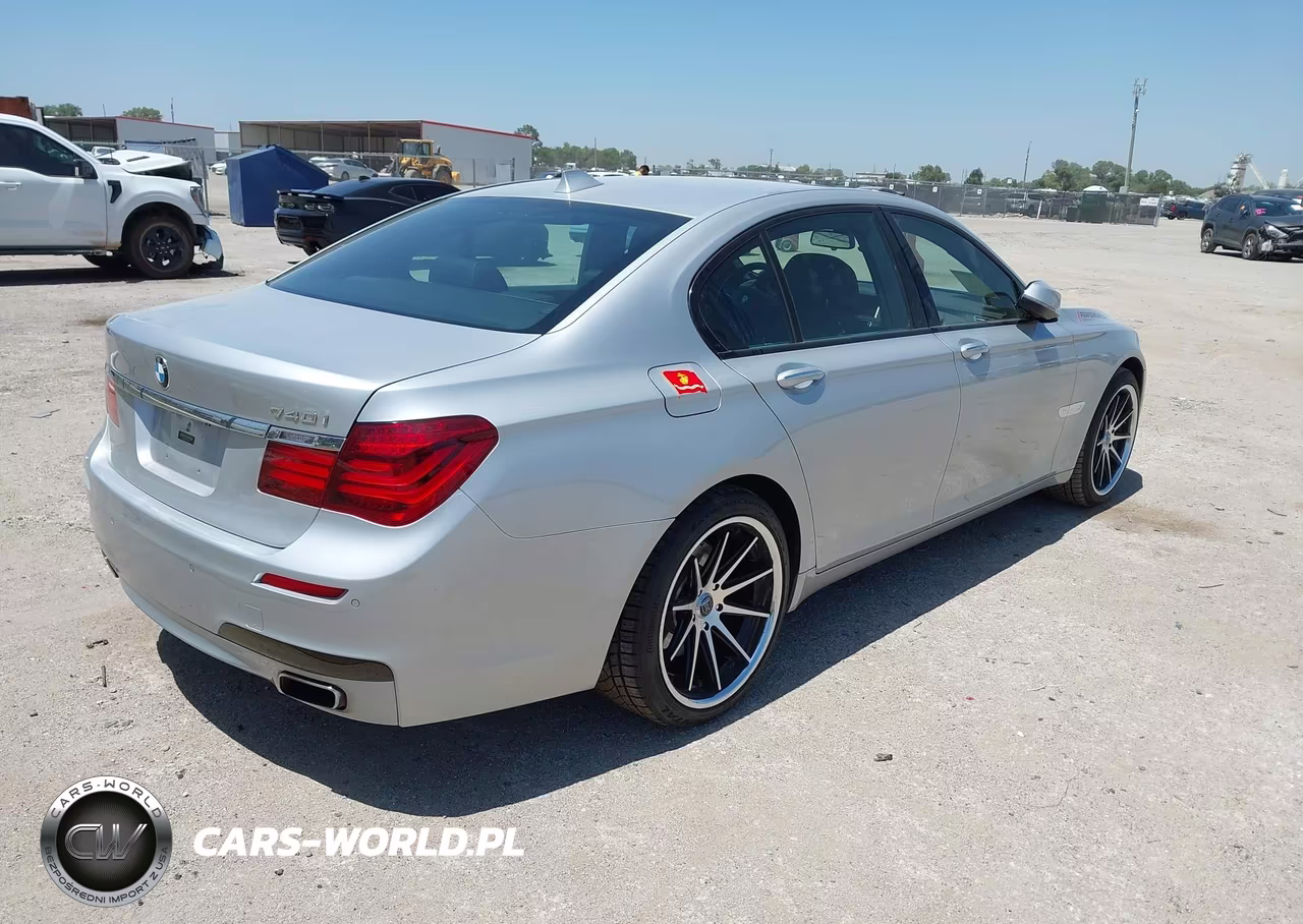 2013 BMW 740I VIN:WBAYA6C57DD143789 - 4