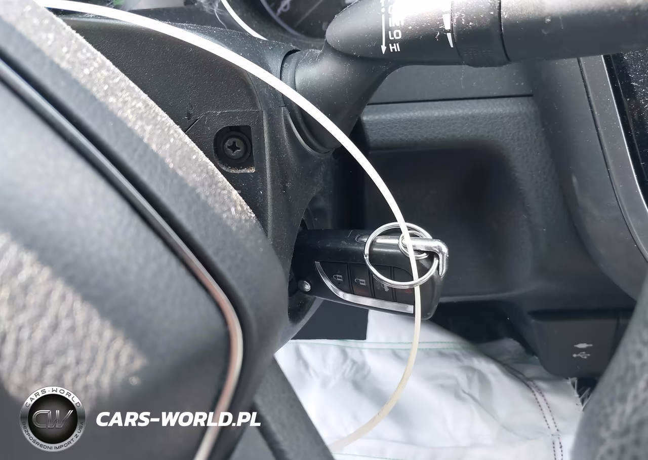 2018 Toyota Camry Le VIN:JTNB11HK0J3068022 - 11
