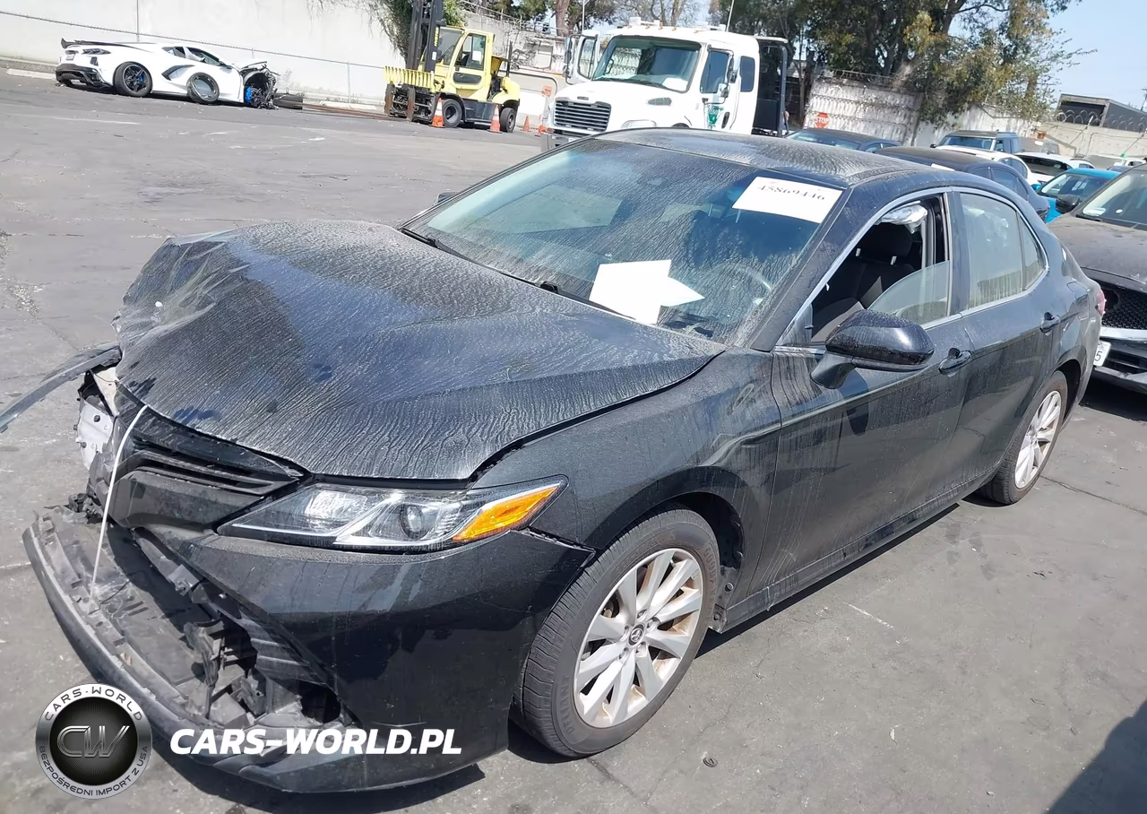 2018 Toyota Camry Le VIN:JTNB11HK0J3068022 - 2