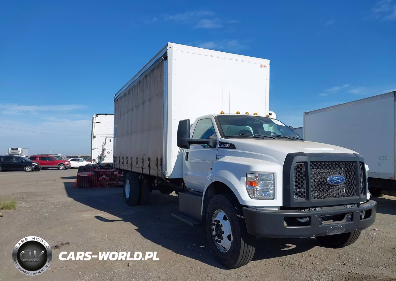 2022 Ford F-750 Gas