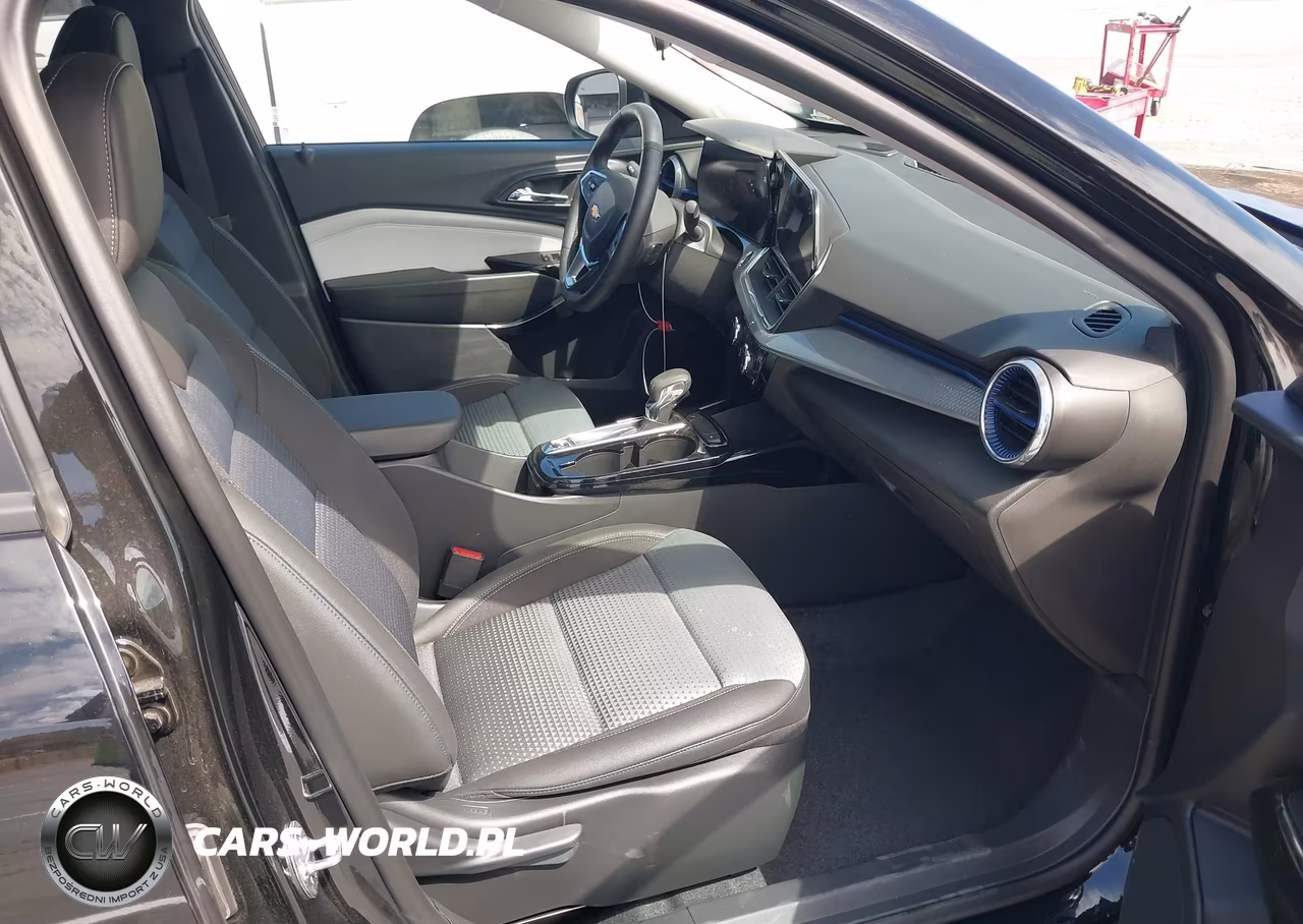 2026 Chevrolet Trax Fwd Lt VIN:KL77LHEP4TC093695 - 5