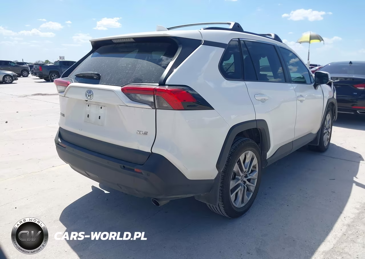 2019 Toyota Rav4 Xle Premium VIN:2T3C1RFV3KW029444 - 4