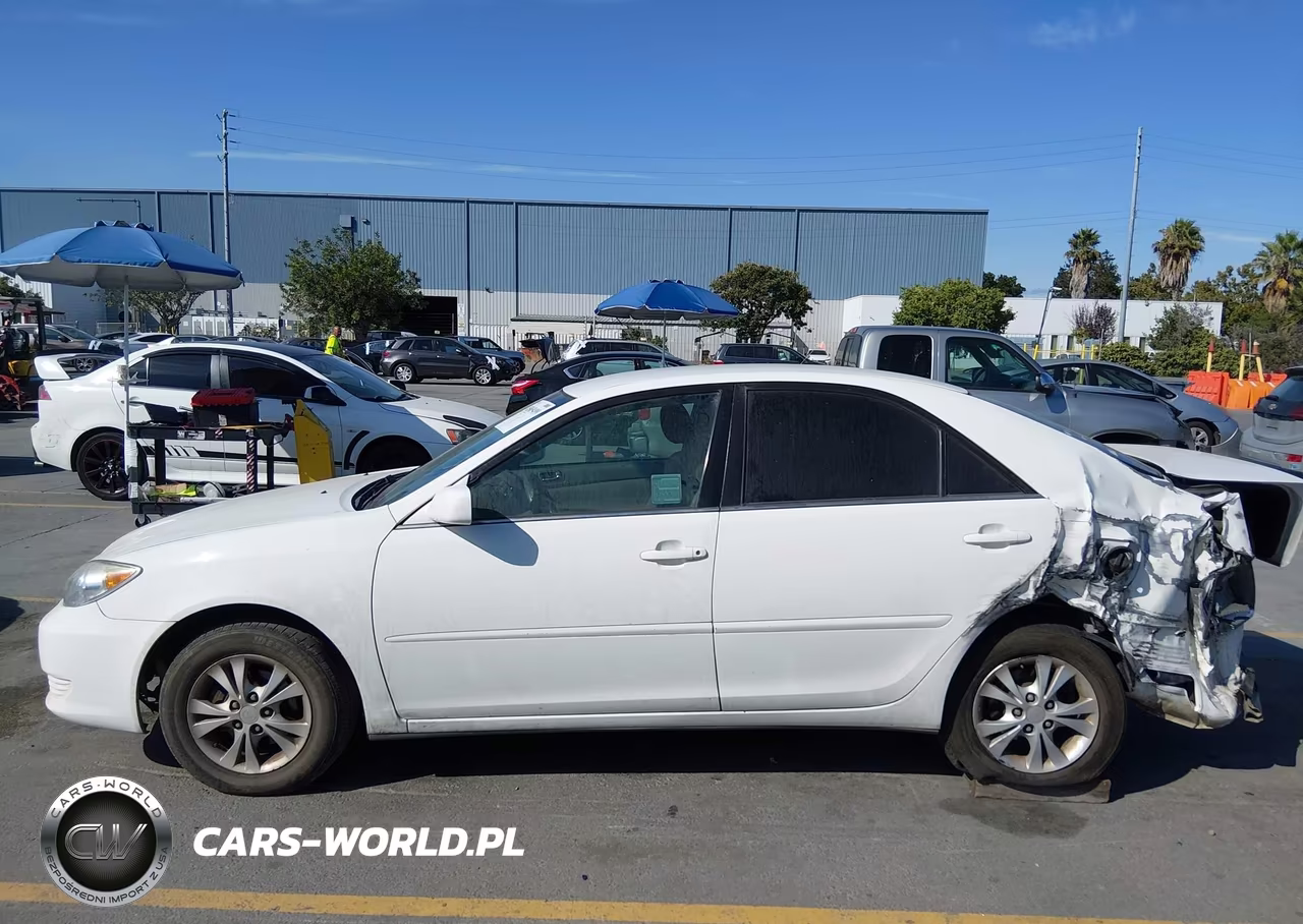 2005 Toyota Camry Le V6 VIN:4T1BF32K55U091057 - 15
