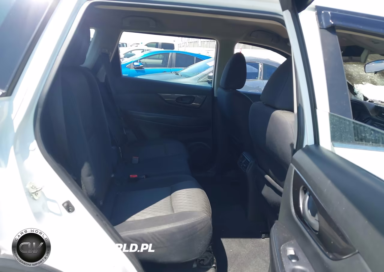 2019 Nissan Rogue S VIN:5N1AT2MT2KC772640 - 8