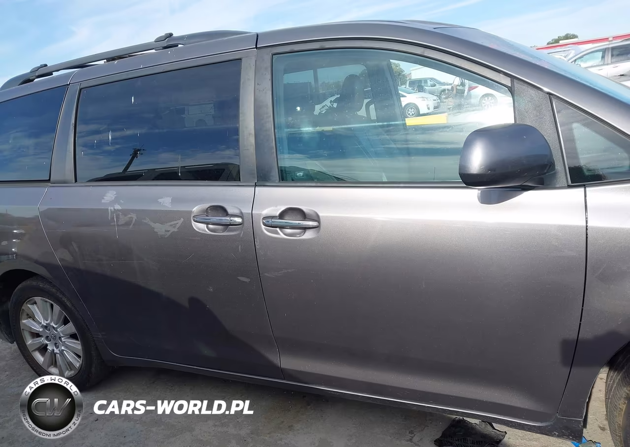 2011 Toyota Sienna Xle VIN:5TDDK3DC9BS010141 - 13