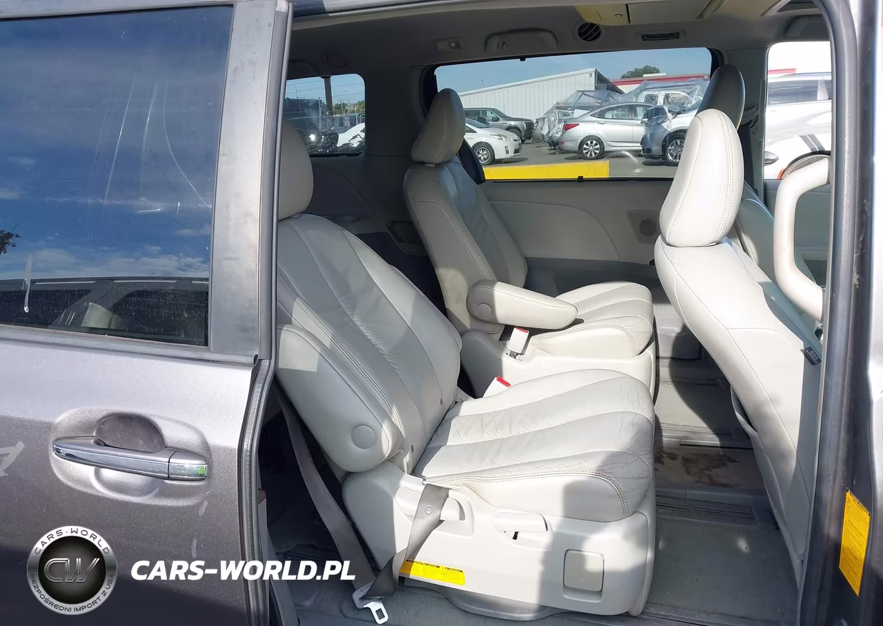 2011 Toyota Sienna Xle VIN:5TDDK3DC9BS010141 - 8