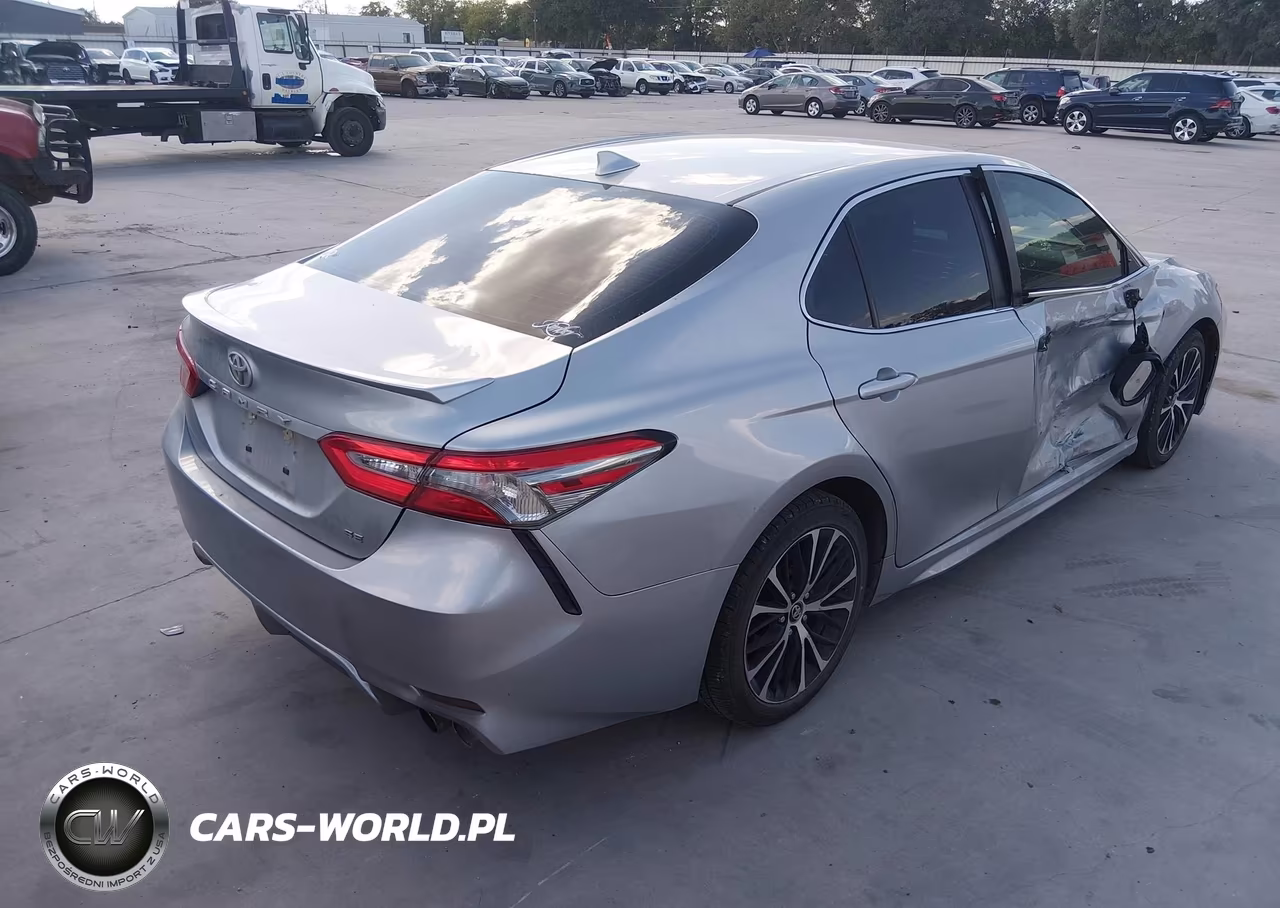2019 Toyota Camry Se VIN:4T1B11HK9KU688718 - 4