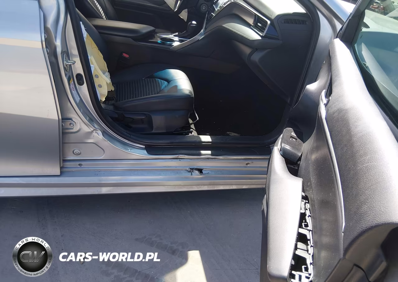 2019 Toyota Camry Se VIN:4T1B11HK9KU688718 - 5