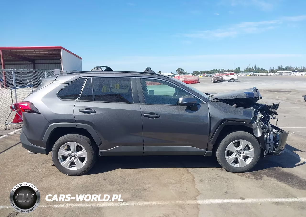 2021 Toyota Rav4 Xle VIN:2T3P1RFV3MC248202 - 14