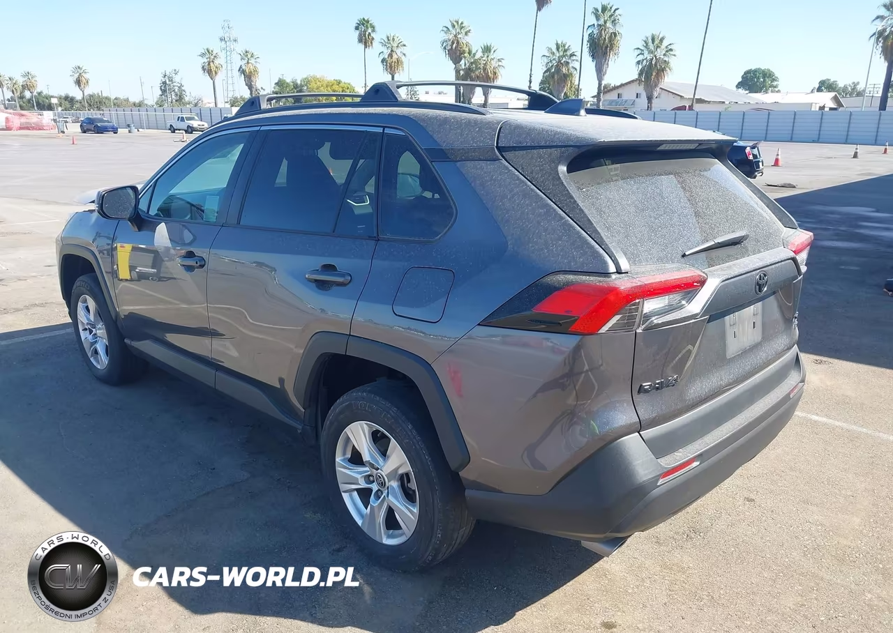 2021 Toyota Rav4 Xle VIN:2T3P1RFV3MC248202 - 3