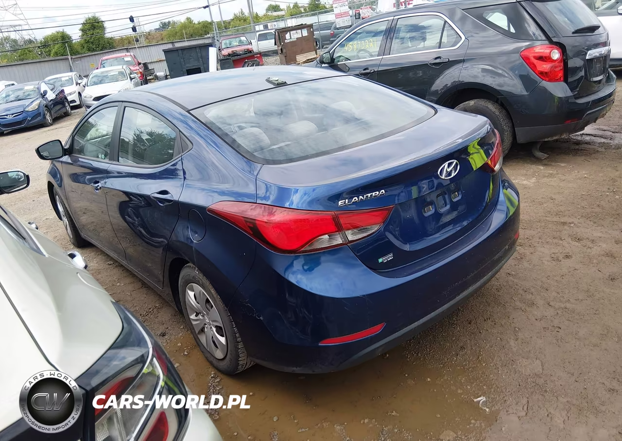2016 Hyundai Elantra Se VIN:5NPDH4AE5GH715557 - 3