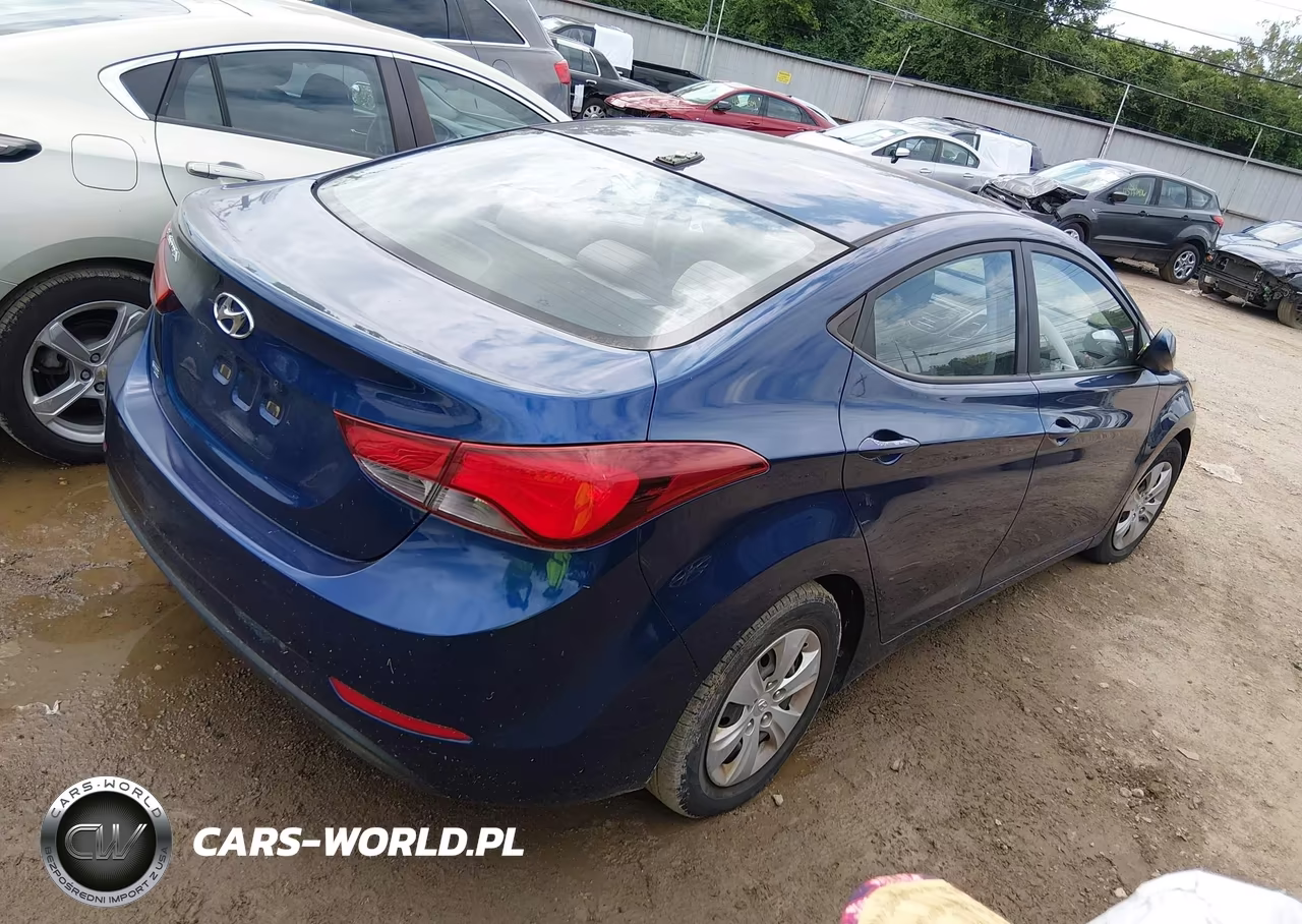 2016 Hyundai Elantra Se VIN:5NPDH4AE5GH715557 - 4