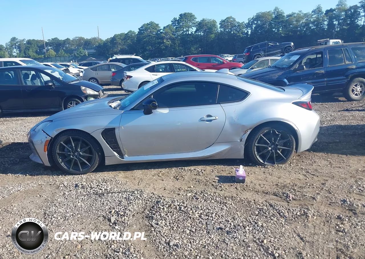2024 Toyota Gr86 Premium VIN:JF1ZNBE11R9757638 - 14