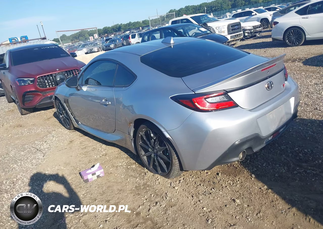 2024 Toyota Gr86 Premium VIN:JF1ZNBE11R9757638 - 3